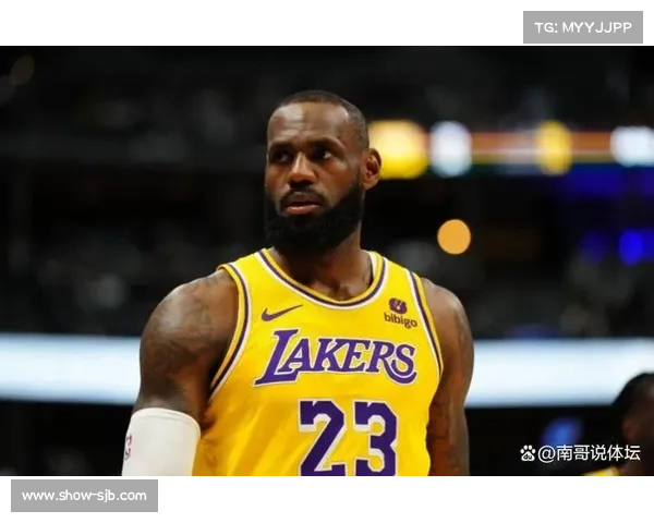 湖人詹姆斯因右侧坐骨神经痛将缺阵3至4周 影响季前赛表现 湖人詹姆斯因右侧坐骨神经痛将缺阵3至4周 影响季前赛表现